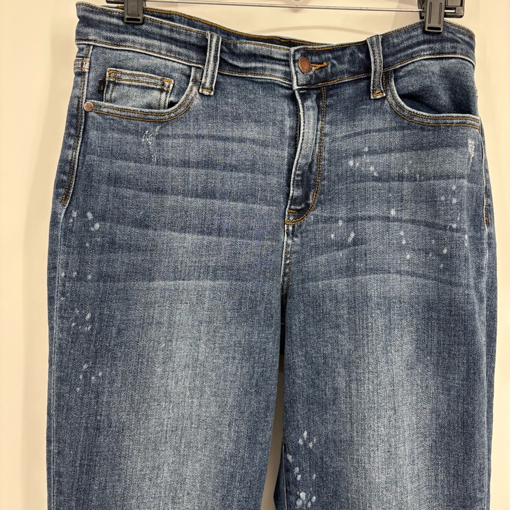 Judy Blue Lander High Waist Bleach Splash Boyfriend fit size 11/30 - Picture 4 of 12